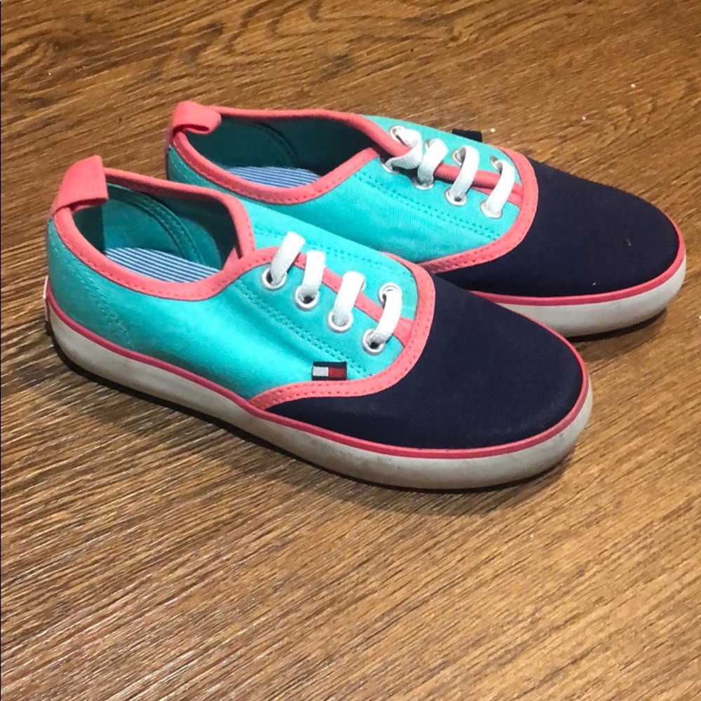 Tommy Hilfiger girl slip-on sneakers size 11